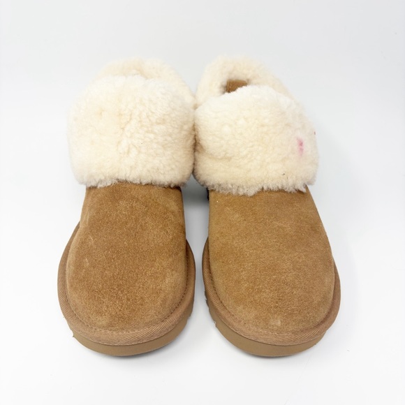 UGG Braid Boot 6 - Picture 2 of 7